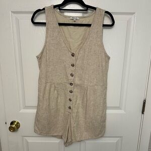 Madewell romper v neck beige linen fabric size 10 pockets loose flowy shorts